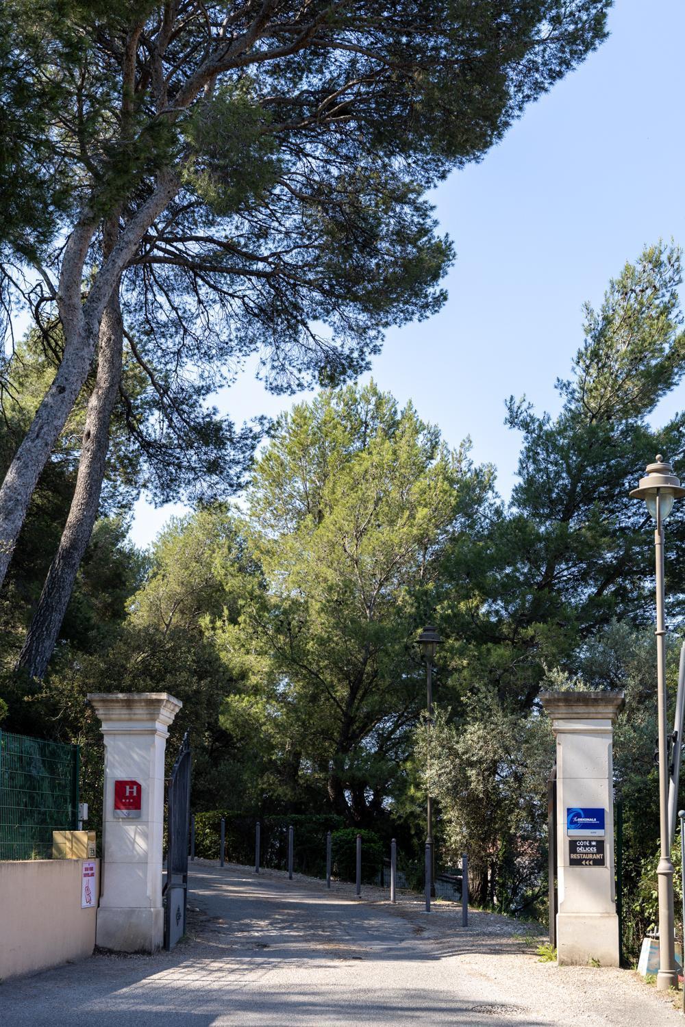 The Originals City, Hotel Cote Sud, Marseille Est Allauch Exteriör bild
